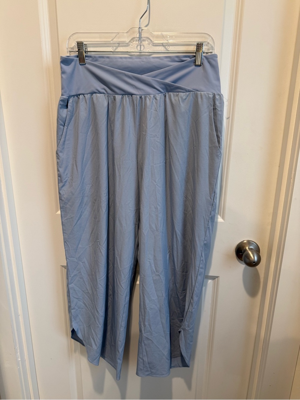 Halara Breezeful High Waisted Crossover Pants with Pockets Size Large